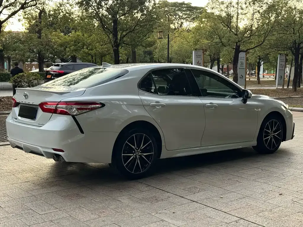 Toyota Camry 2022 из CN, фото 7