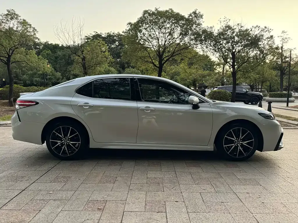 Toyota Camry 2022 из CN, фото 8