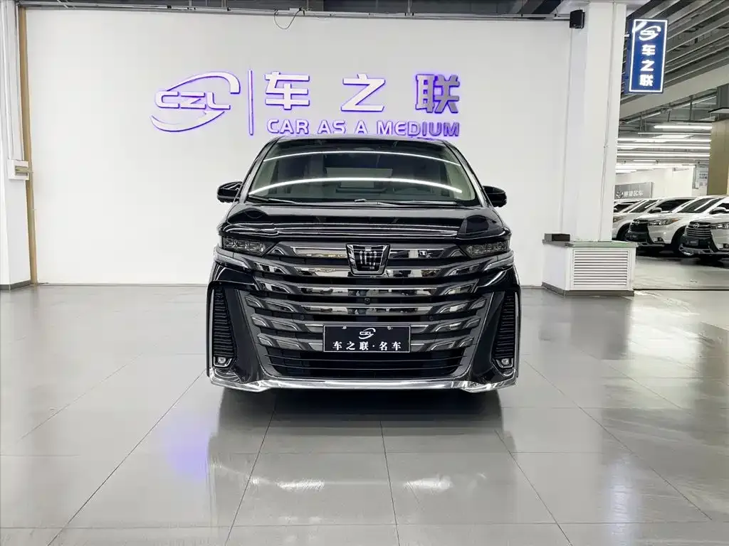 Toyota Vellfire 2025 из CN, фото 2
