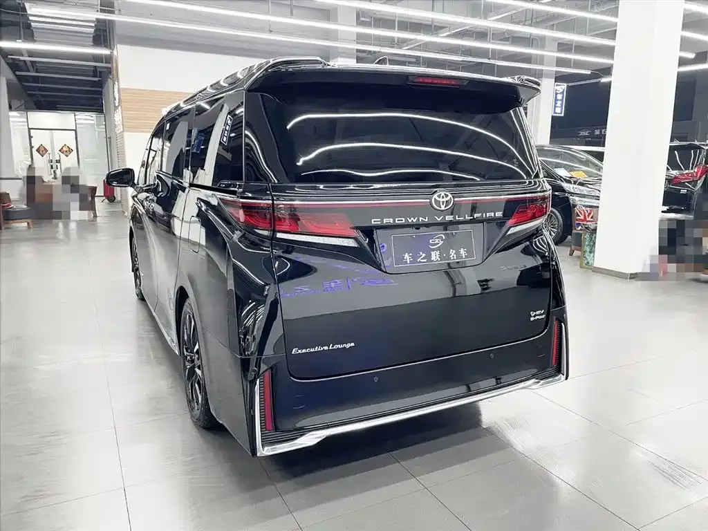 Toyota Vellfire 2025 из CN, фото 4