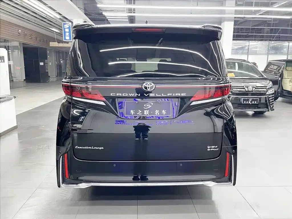 Toyota Vellfire 2025 из CN, фото 5
