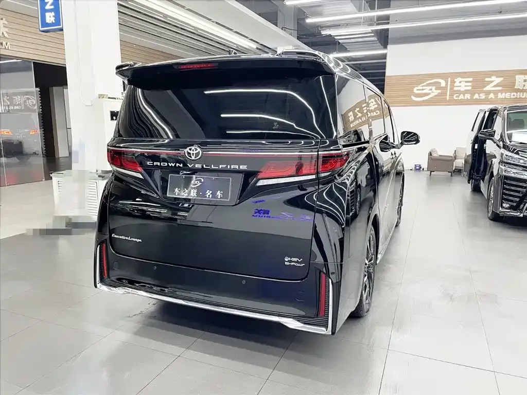 Toyota Vellfire 2025 из CN, фото 6