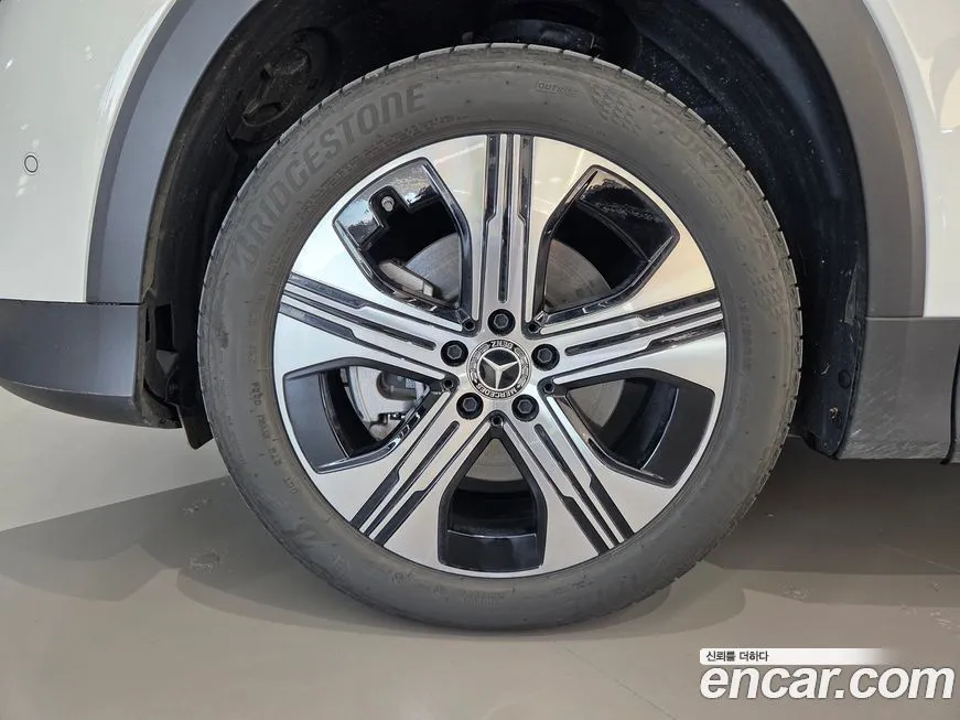 Mercedes-Benz EQB 2025 из KR, фото 5