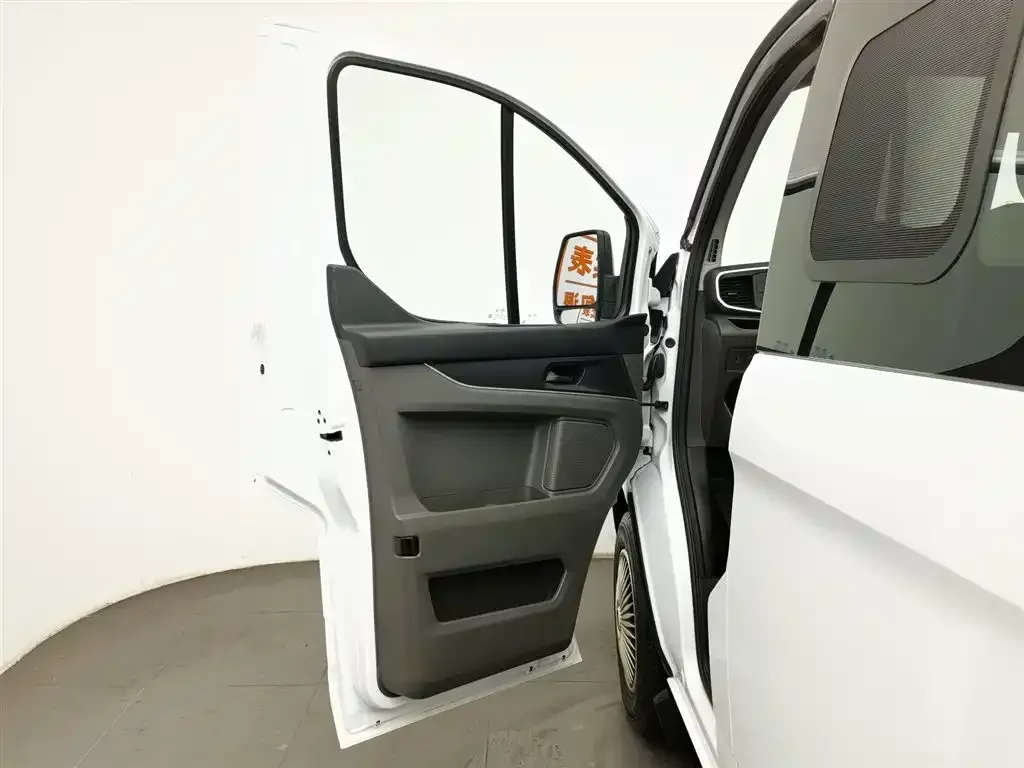 Ford Transit 2024 из CN, фото 8