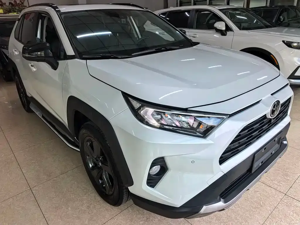 Toyota RAV4 2022 из CN, фото 3