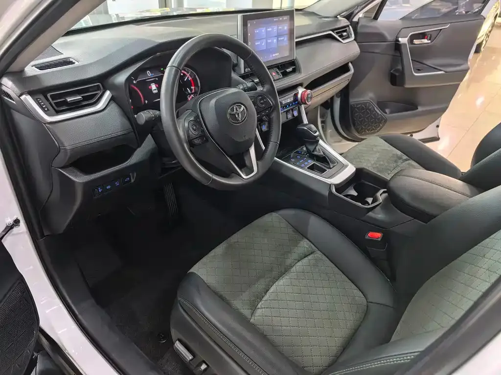 Toyota RAV4 2022 из CN, фото 6