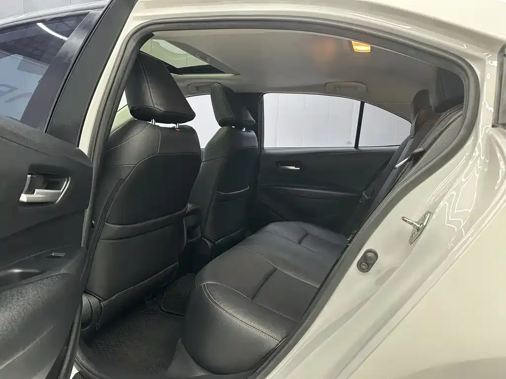 Toyota Corolla 2021 из CN, фото 5