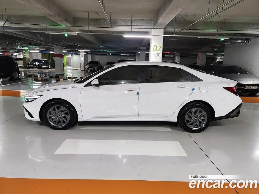 Hyundai AVANTE — фото 4