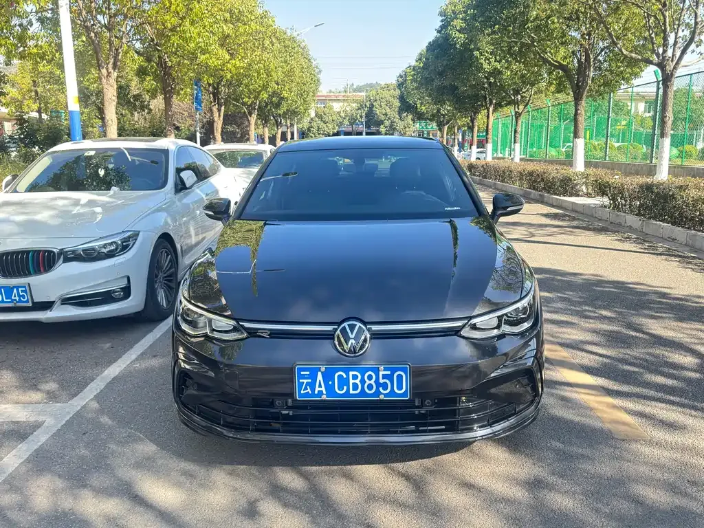 Volkswagen Golf 2024 из CN, фото 2