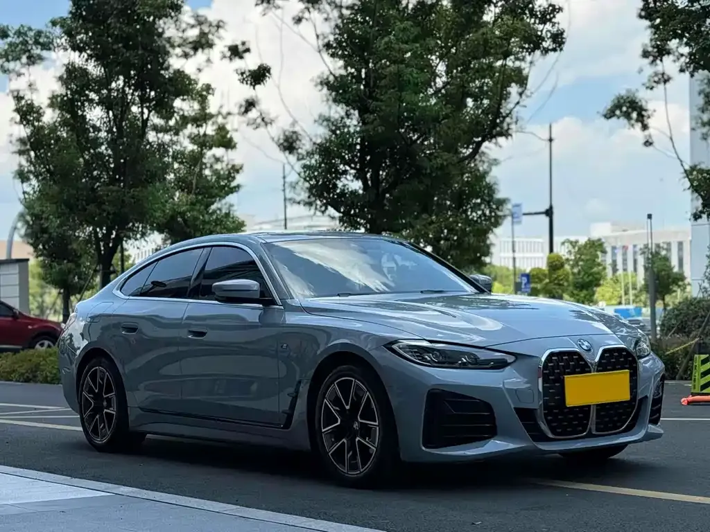 BMW 4 Series 2023 из CN, фото 3