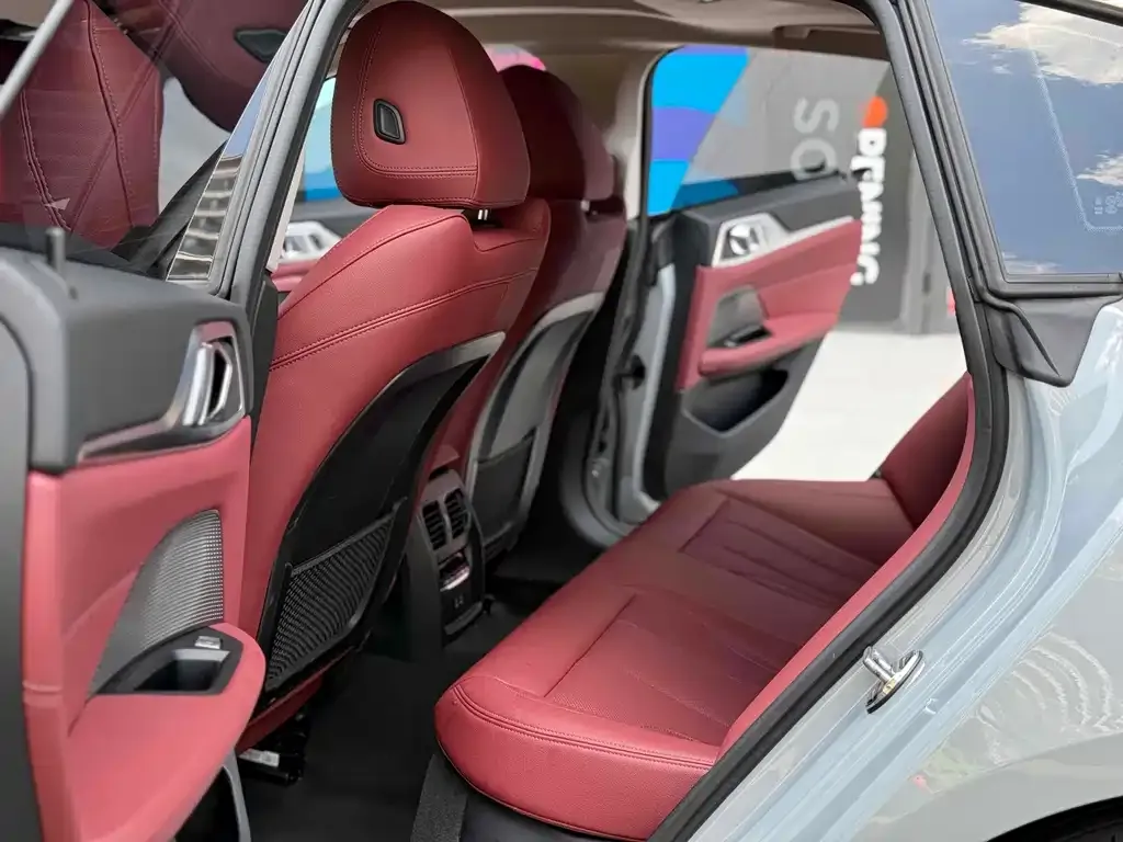BMW 4 Series 2023 из CN, фото 5