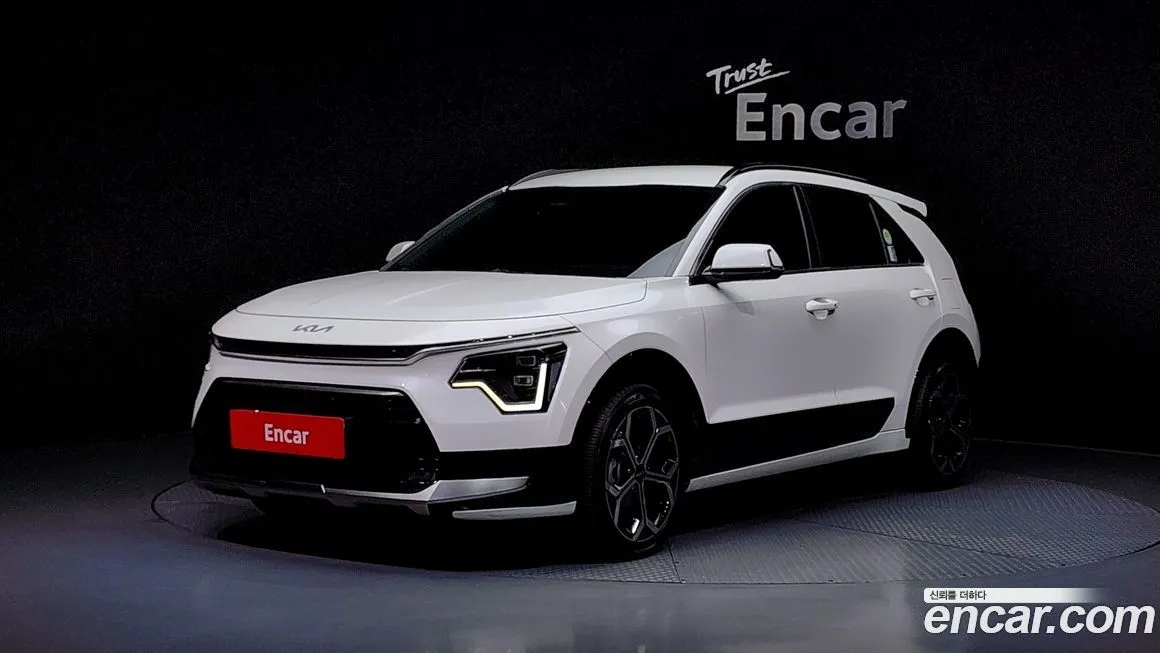 Kia Niro — фото 1