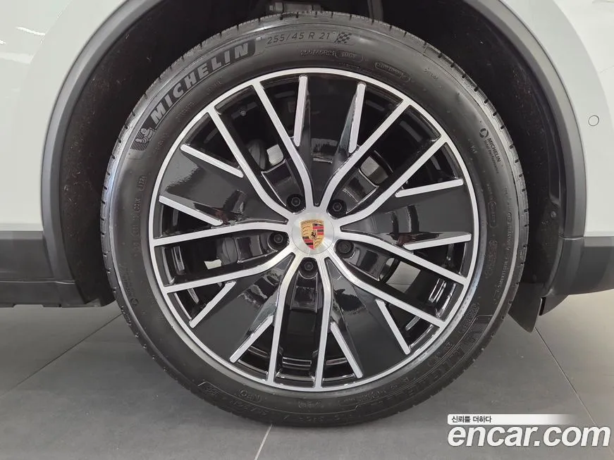 Porsche Macan 2025 из KR, фото 5