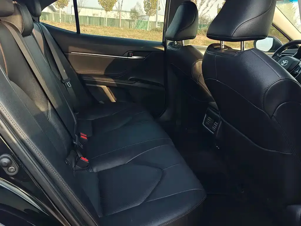 Toyota Camry 2022 из CN, фото 8