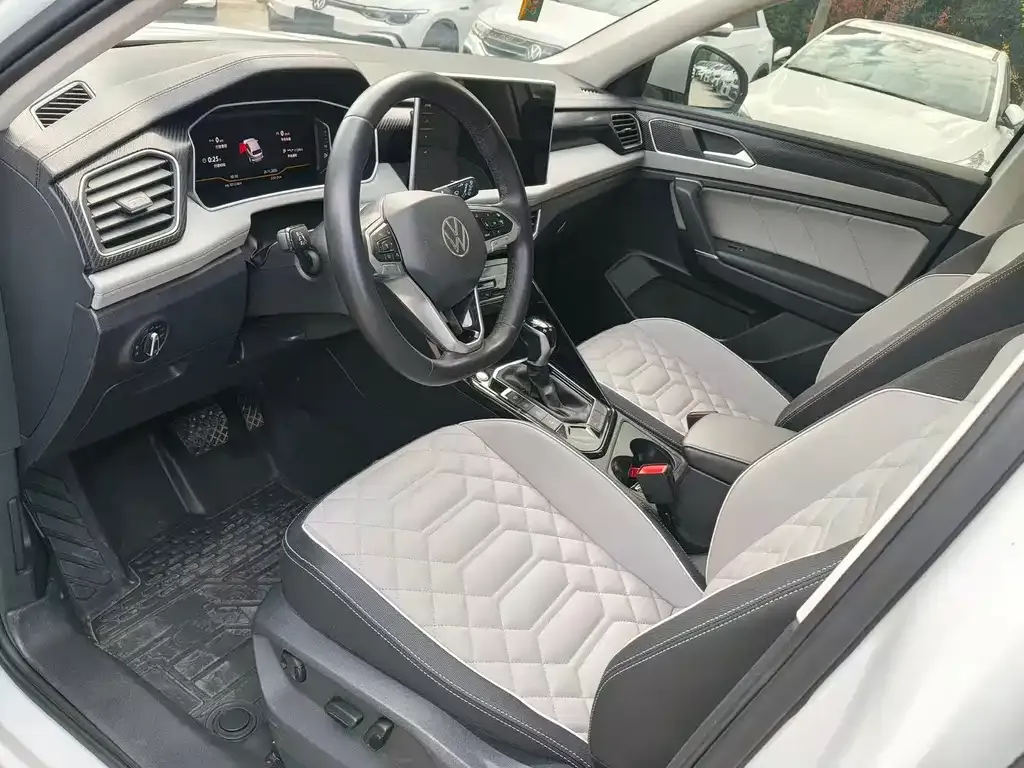 Volkswagen Tayron 2022 из CN, фото 4
