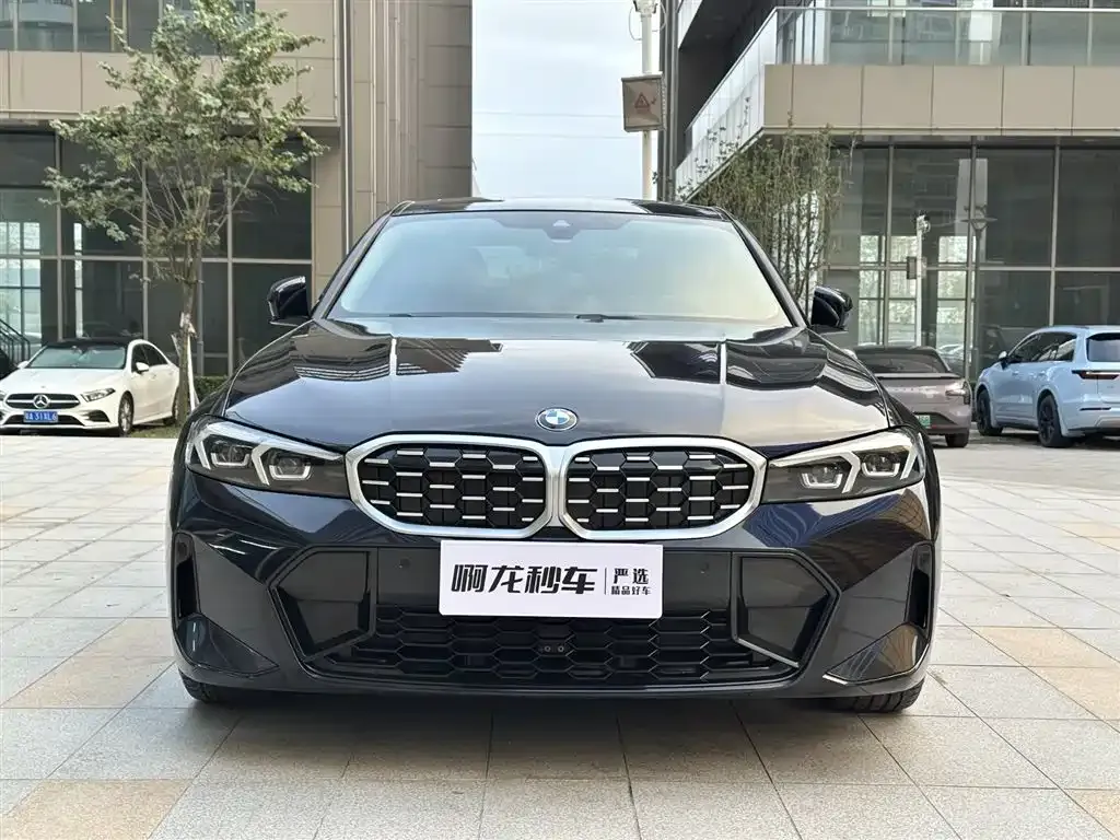BMW 3 Series 2024 из CN, фото 2