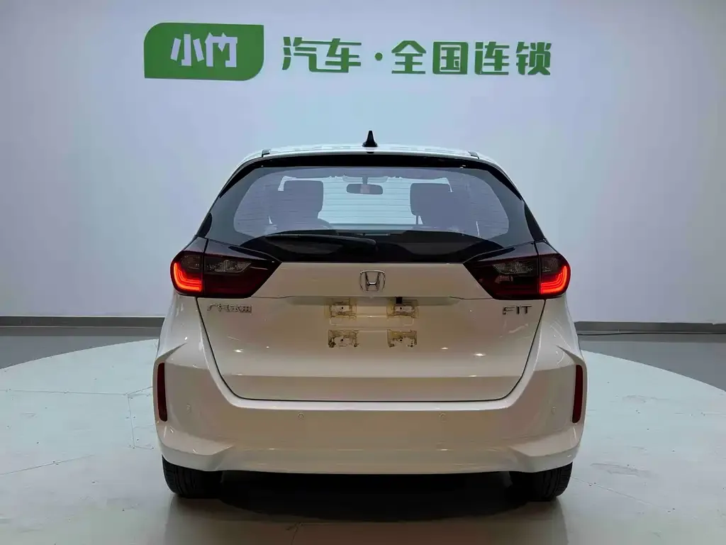 Honda Fit — фото 5