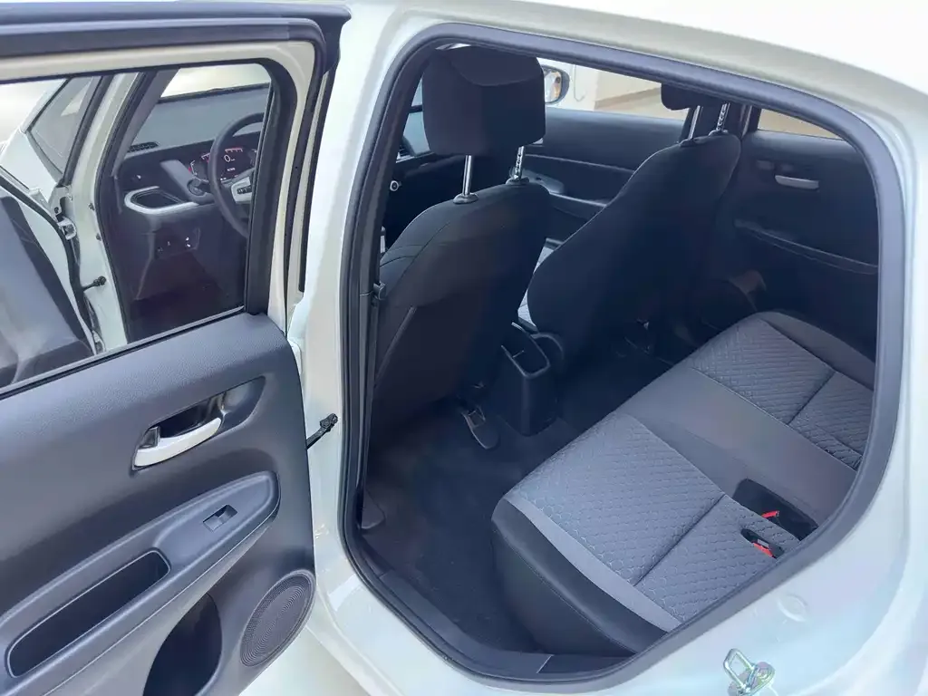 Honda Fit — фото 9