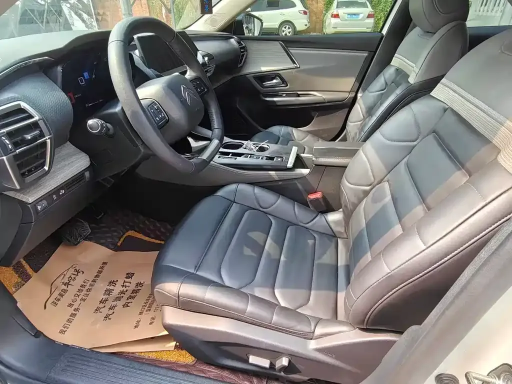 Citroen C5 X 2022 из CN, фото 3