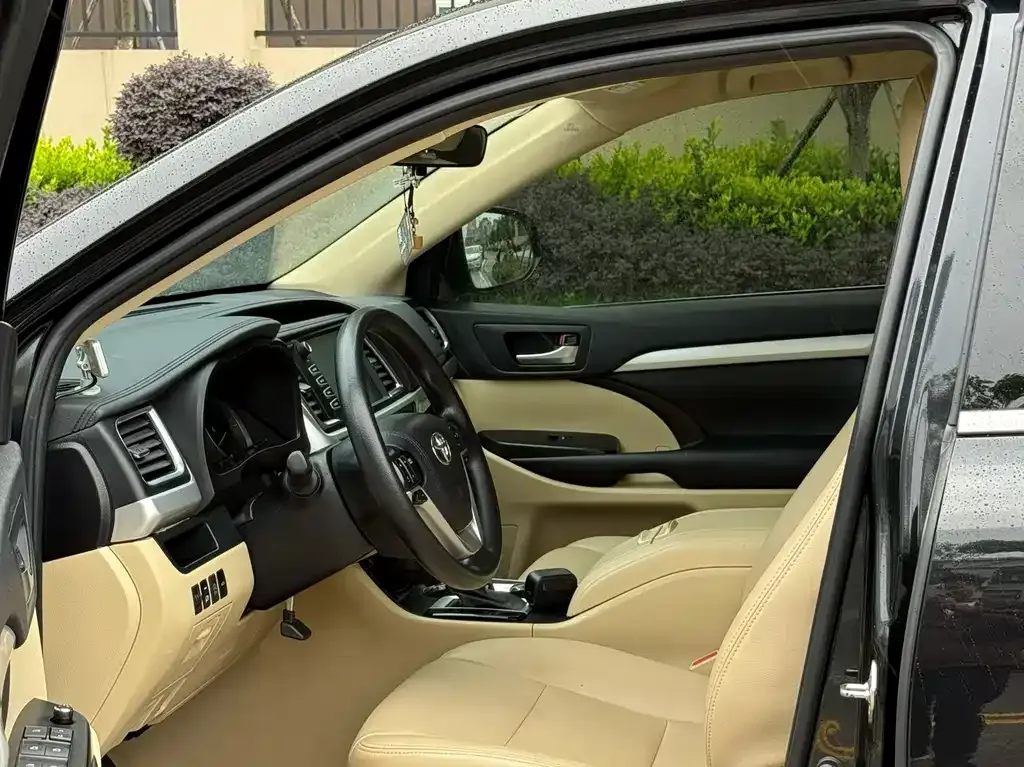 Toyota Highlander 2021 из CN, фото 7