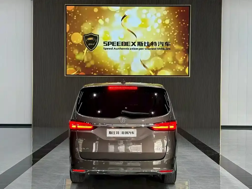 Buick GL8 2024 из CN, фото 10
