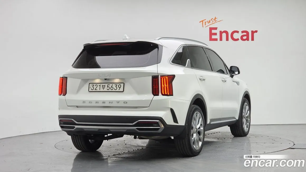 Kia Sorento — фото 4