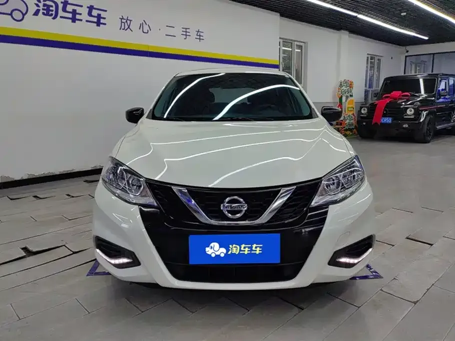 Nissan Tiida 2022 из CN, фото 2