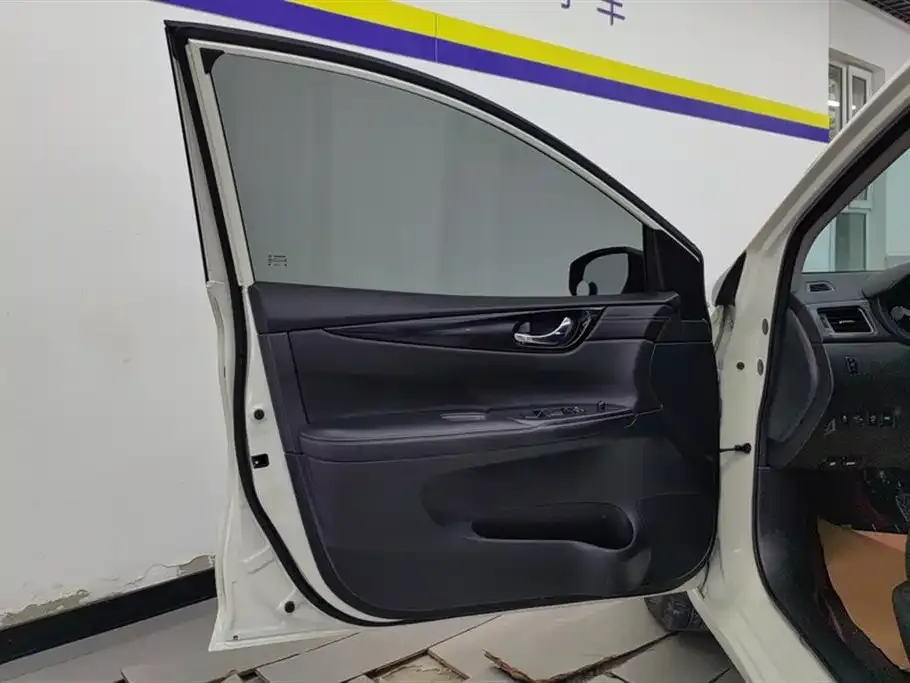 Nissan Tiida 2022 из CN, фото 7
