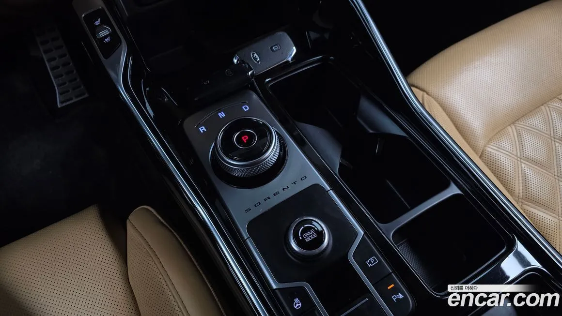 Kia Sorento — фото 9