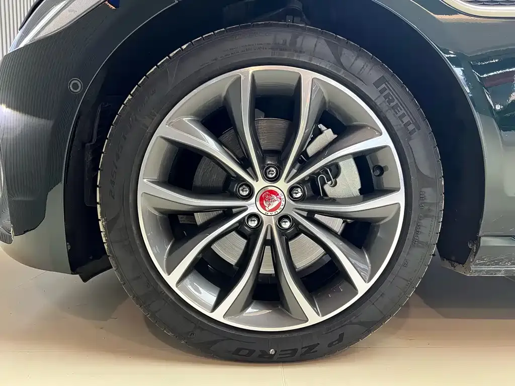 Jaguar XFL 2022 из CN, фото 10