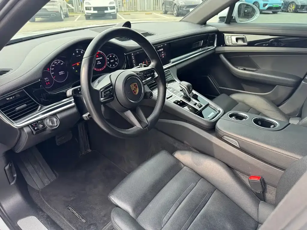 Porsche Panamera 2021 из CN, фото 4
