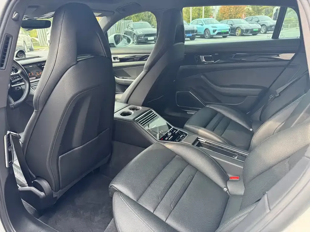 Porsche Panamera 2021 из CN, фото 6