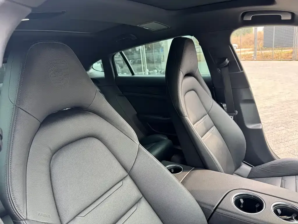 Porsche Panamera 2021 из CN, фото 8