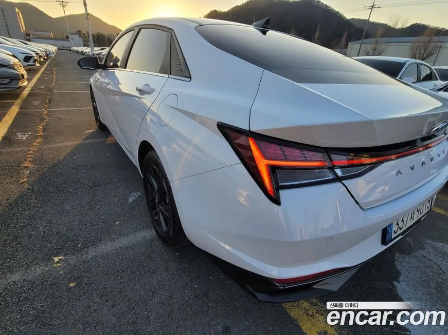 Hyundai AVANTE 2023 из KR, фото 5