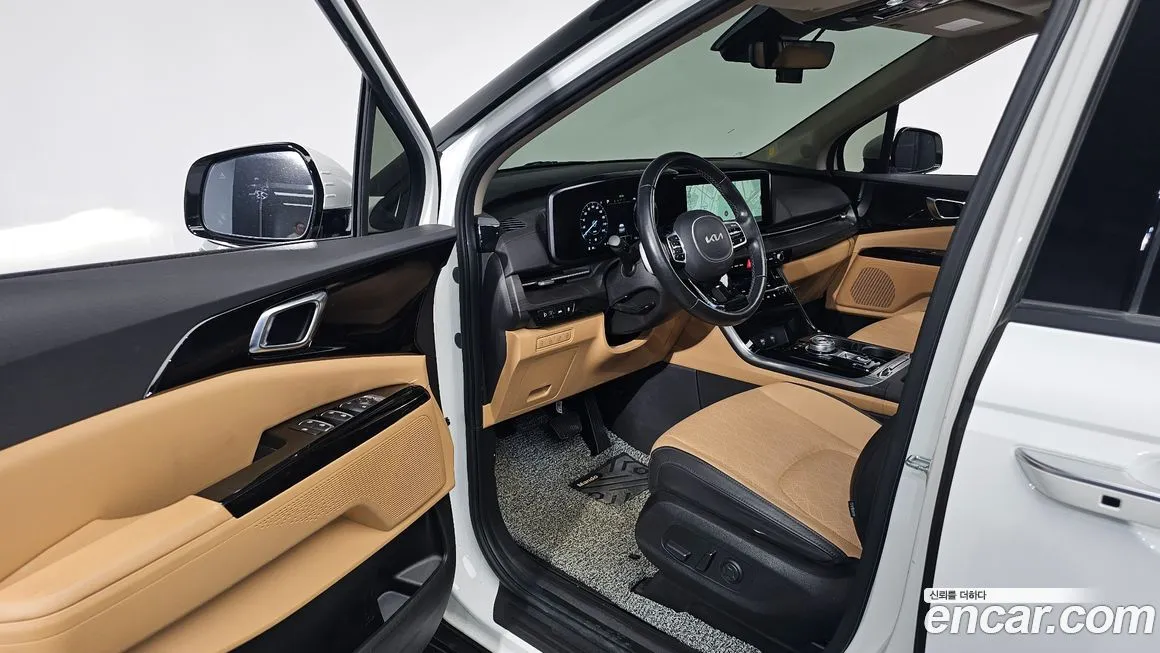 Kia Carnival — фото 10