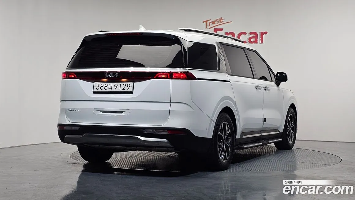 Kia Carnival — фото 2