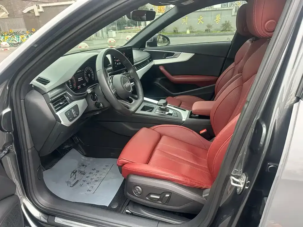 Audi A4L 2022 из CN, фото 3
