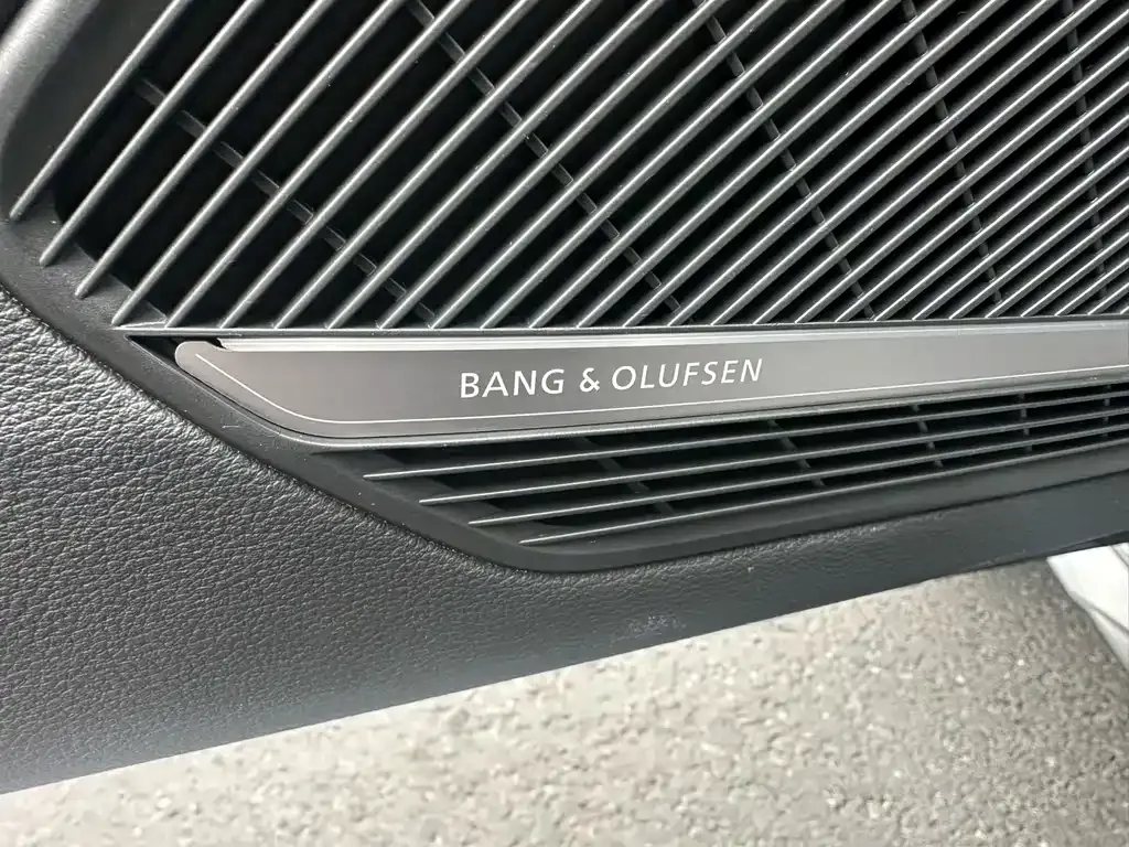 Audi A4L 2022 из CN, фото 7