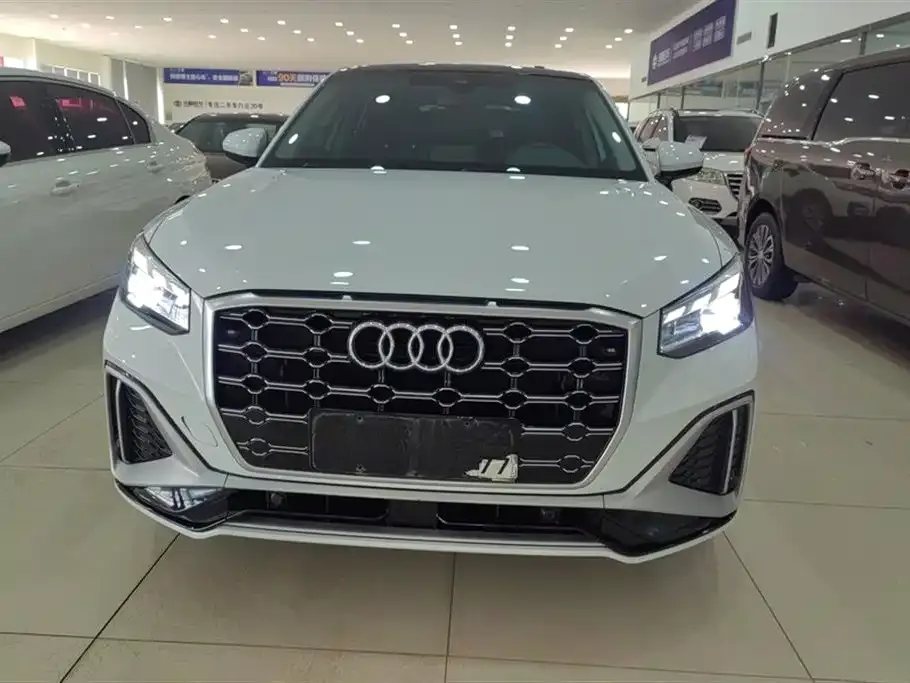 Audi Q2L 2022 из CN, фото 2