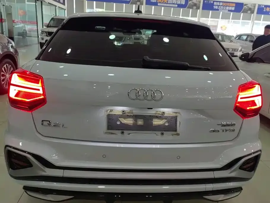 Audi Q2L 2022 из CN, фото 4