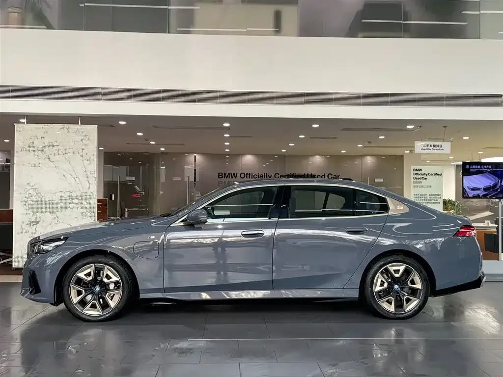 BMW i5 2024 из CN, фото 3