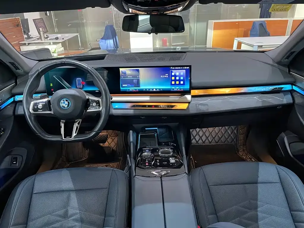 BMW i5 2024 из CN, фото 7