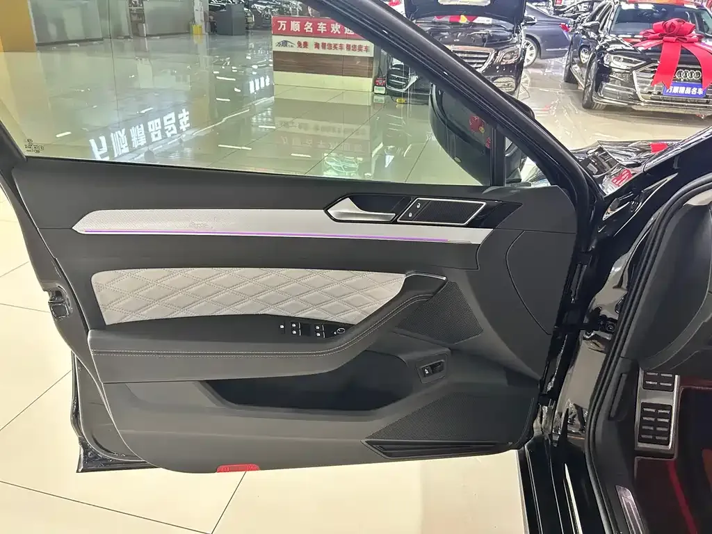 Volkswagen Magotan 2024 из CN, фото 10