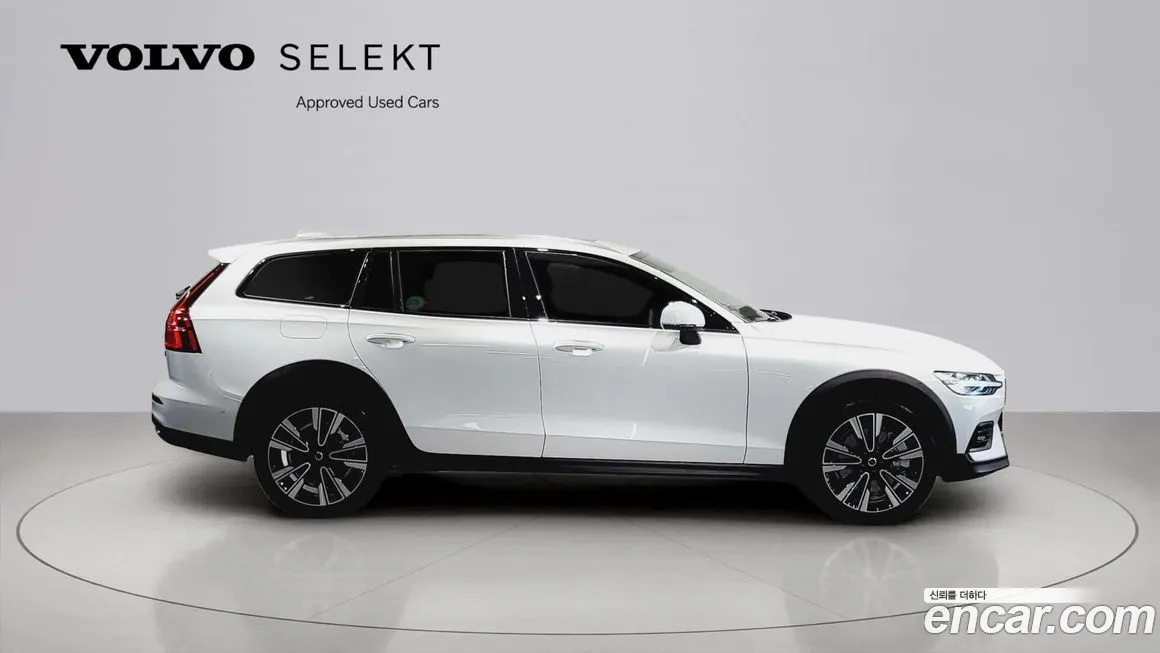 Volvo V60 2025 из KR, фото 4