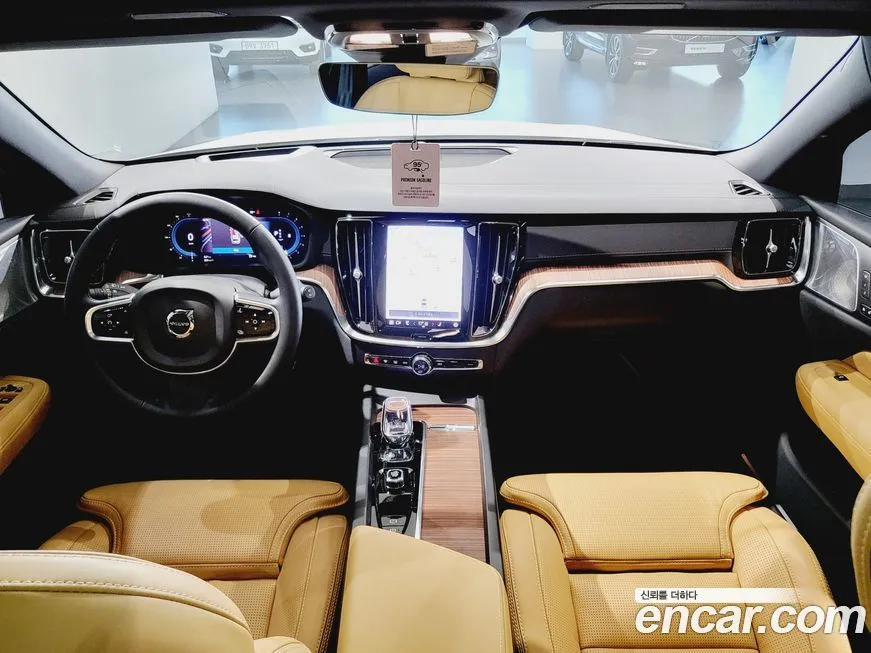 Volvo V60 2025 из KR, фото 7