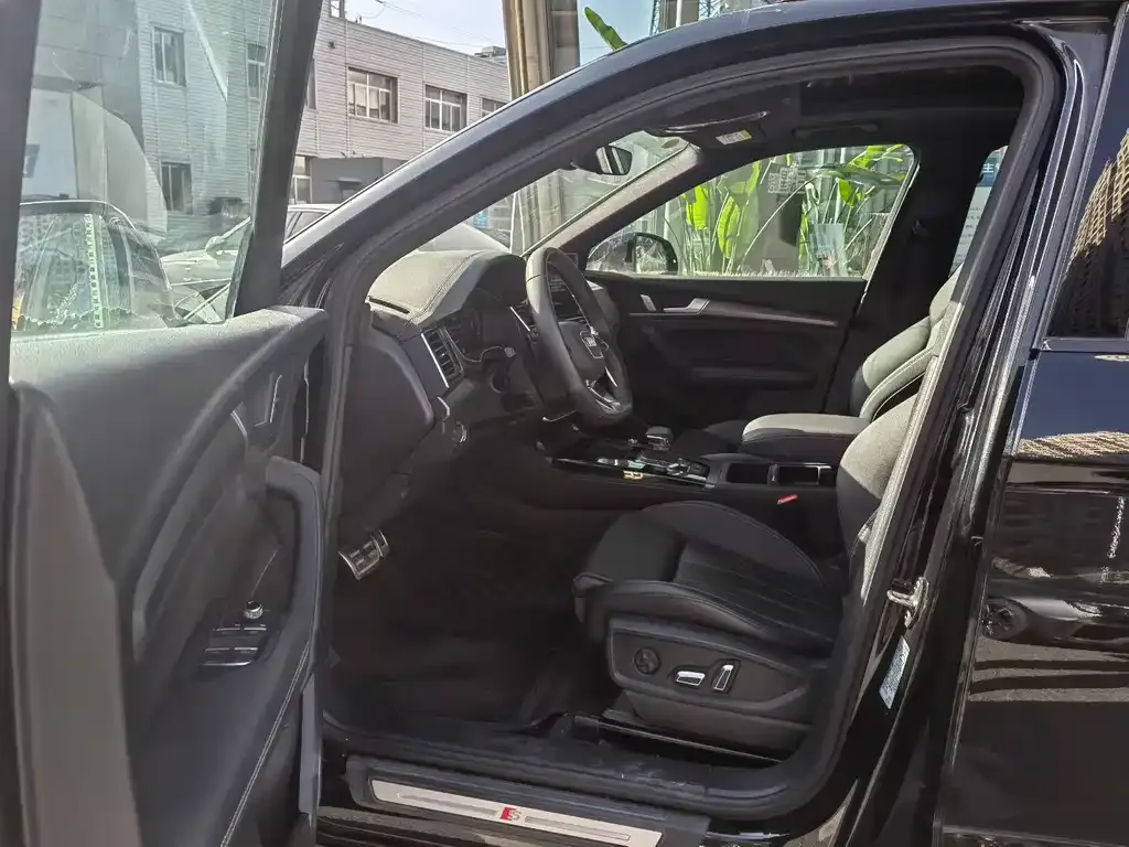 Audi Q5L 2024 из CN, фото 4