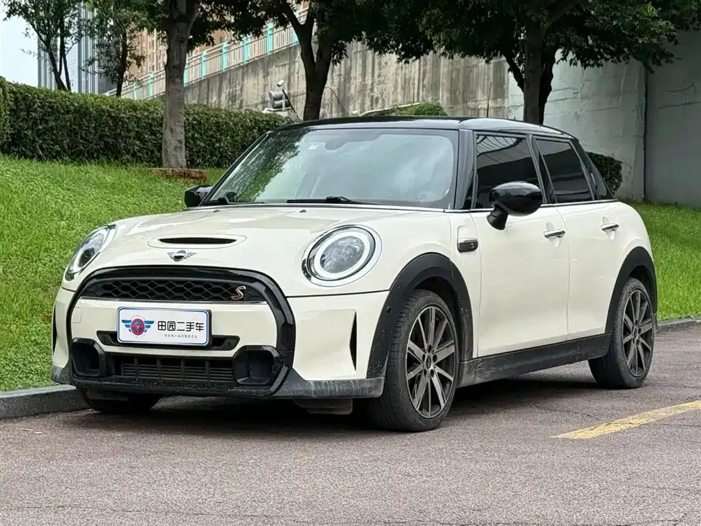 MINI Cooper (3-door) 2021 из CN, фото 1