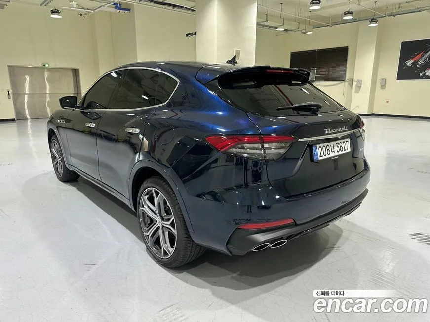Maserati Levante — фото 2