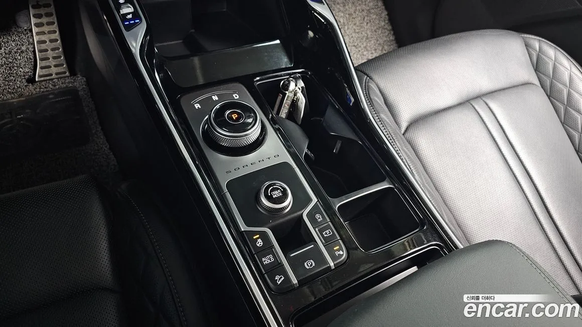 Kia Sorento — фото 9