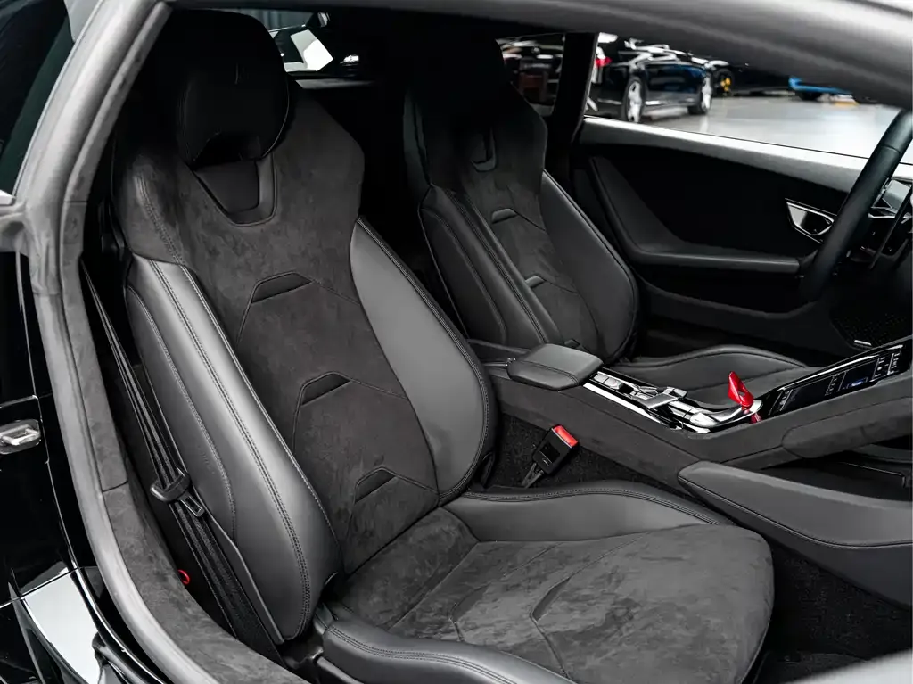 Lamborghini Huracan 2024 из CN, фото 9